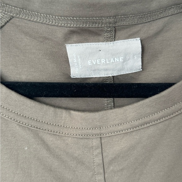 Everlane - The Luxe Cotton Side Slit Tee Midi Dress - Picture 3 of 9